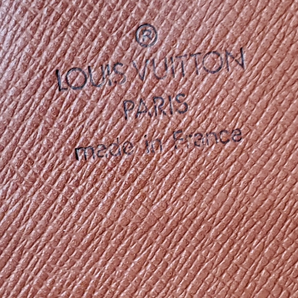 Louis Vuitton Monogram long wallet - Picture 8 of 12